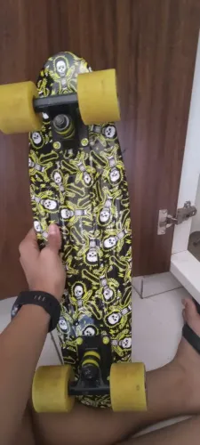 Vendo Skate Mini Cruiser, tudo novo.