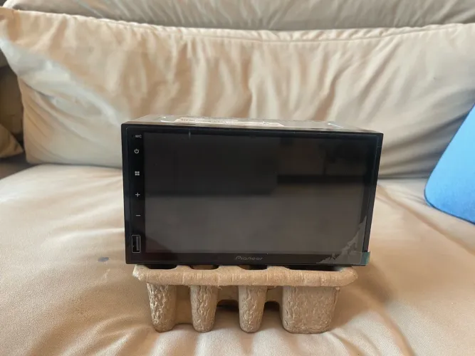 Central multimidia pioneer Dmh-145br