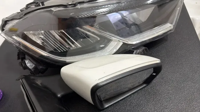 Farol de led POLO HIGHLINE e retrovisor esquerdo