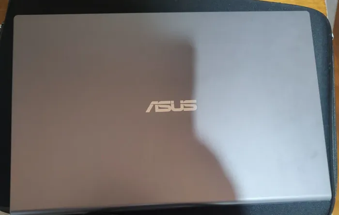 Laptop ASUS x515ma