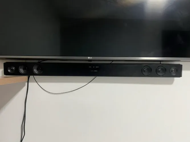 Som / Home Theater / Sound Bar LG (LEIA A DESCRIÇÃO)