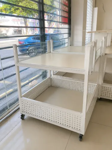 Banca para loja 80cm x 80cm