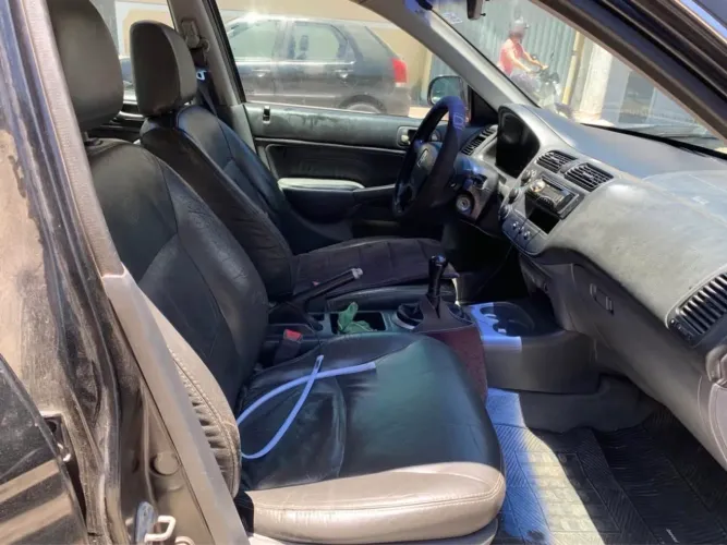 Honda Civic Sedan LX 1.7 16V 115cv Mec. 4P 2006