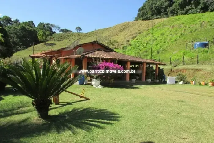 Barrozo Imóveis - Sítio a venda com 20.000 m² PORTEIRA FECHADA, área lazer, pastagem, curr