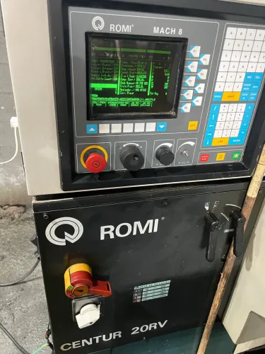 Torno CNC Romi  centur 20 