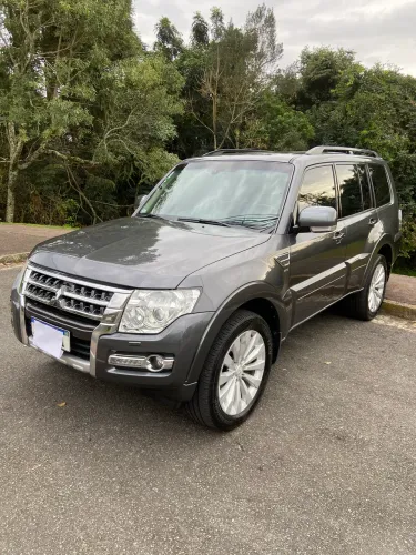 Mitsubishi Pajero HPE Full 3.2 4X4 T.i.dies. 5P AUT 2016