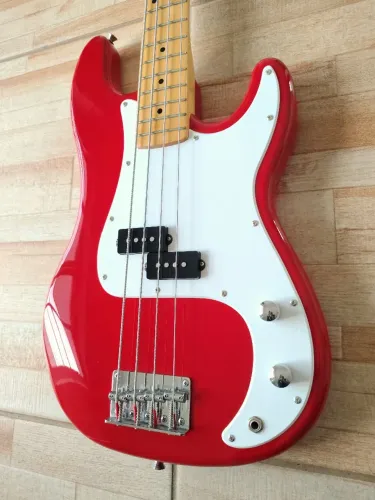 Baixo SX SPB57 Precision Bass novinho!