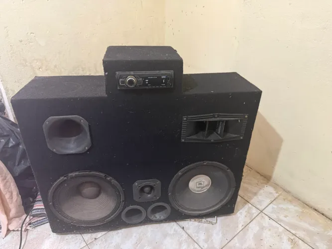 Som à venda