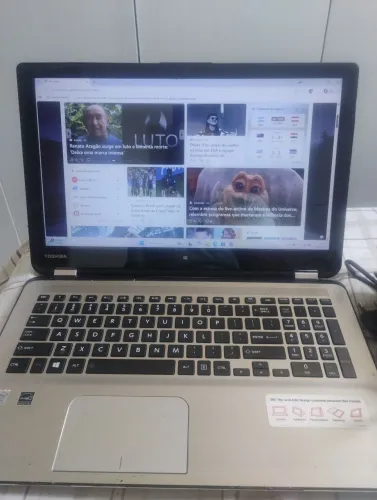 Notebook Toshiba i7 8 de memória ssd 240