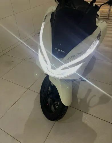 Honda PCX 2019 econômica e bem cuidada