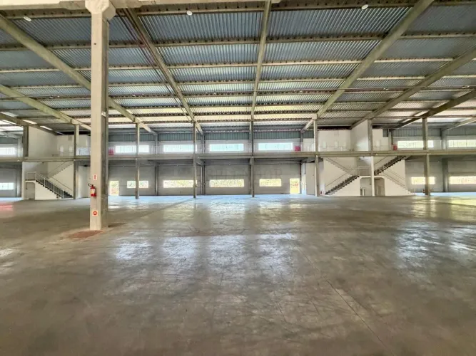 Galpão disponível para locação com 2.700m2 na cidade de Gaspar/SC