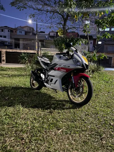 Yamaha R3 ABS 2023 Edição 60 Anos