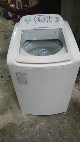 Máquina electrolux 10kg funcionando