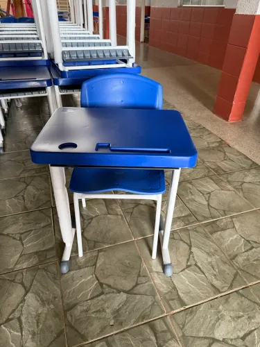 Conjunto escolar (adulto acima de 10 anos) novo