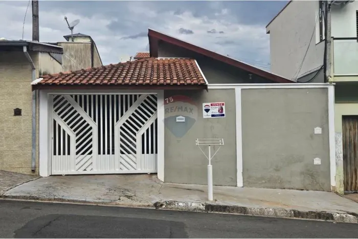 Casa com Edícula no Jardim galego