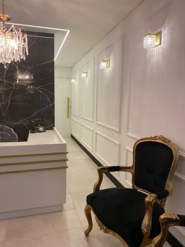 ALUGO TURNOS CLÍNICA LIV MALL