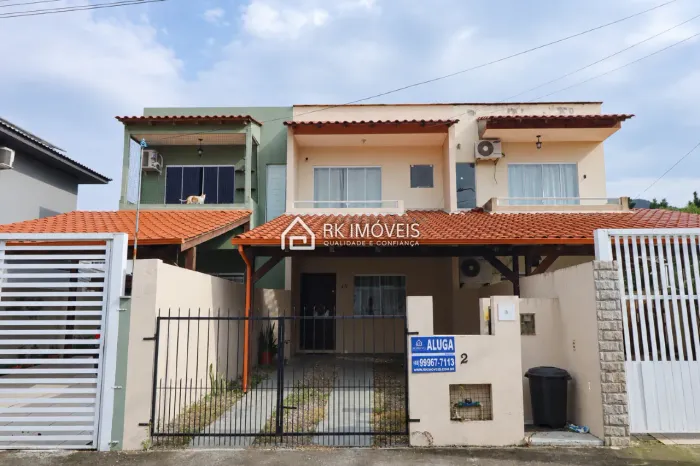 Casa para aluguel, 2 quartos, 1 suíte, 3 vagas, Ingleses do Rio Vermelho - Florianópolis/S