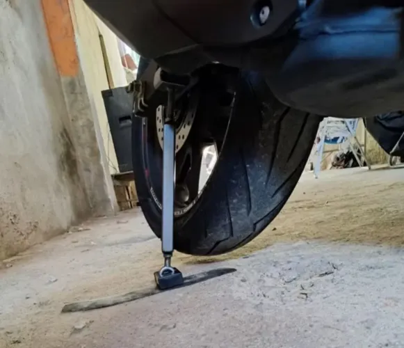 Macaquinho pra motos, suporte pra lubrificação do kit de transmissão. 