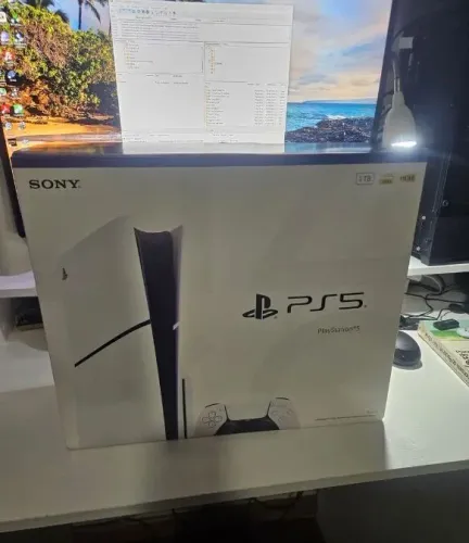 Playstation 5 slim , 1 TB , com leitor