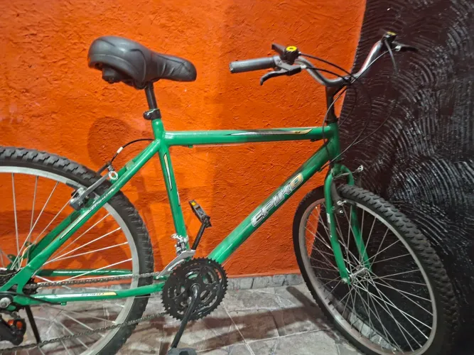 Vende-se Bicicleta Epiko Verde Metálica - Excelente Estado!