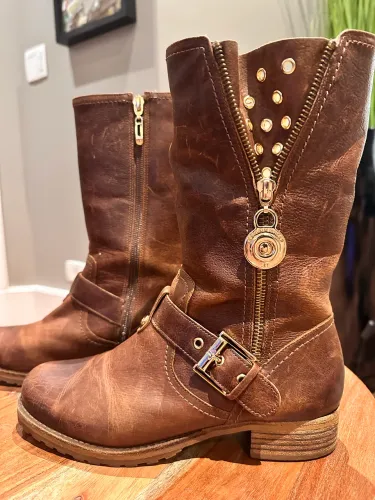 Bota Jorge Bischoff 