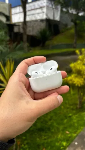 Apple AirPods Pro 2ª Geração - IMPECÁVEL