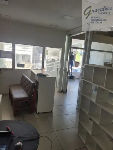 Box/Garagem para alugar por R$ 2.500/mês - Ponte Grande - Guarulhos/SP