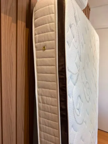 Cama de casal padrão