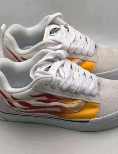 Tenis vans knu skool flame cream 39