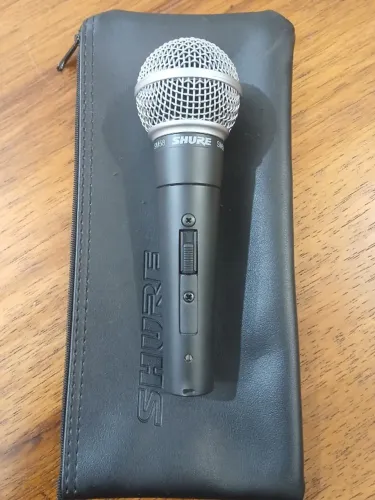 MICROFONE SHURE SM58 ORIGINAL EXCELENTE ESTADO IMPECÁVEL COM BAG SHURE ORIGINAL