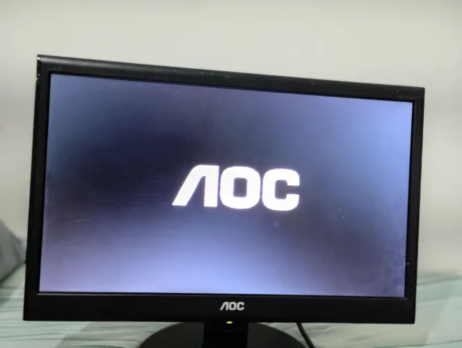 Monitor AOC 18,5? ? Modelo E950SWN
