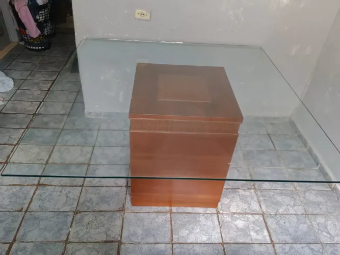 MESA PARA 8 LUGARES USADA