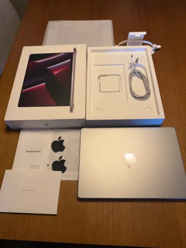 MacBook Pro 14" M2 Pro 16GB RAM 512GB SSD - Na Caixa!