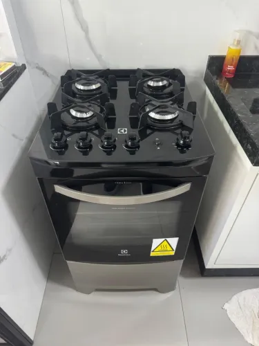 Fogão Eletrolux 4 bocas Super Novo!