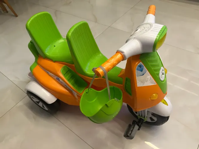 Motoca Carrinho de Passeio Duplo Calesita