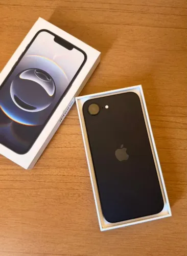 Iphone 16e - Preto - (OPORTUNIDADE)