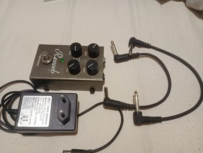Pedal reverb fuhrmann com fonte e cabos
