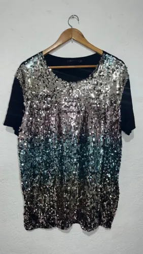 Camiseta colorida com lantejoulas brilhantes de festa unissex tamanho G