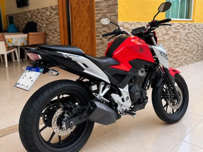 Honda CB 300f Twister Flex 2024