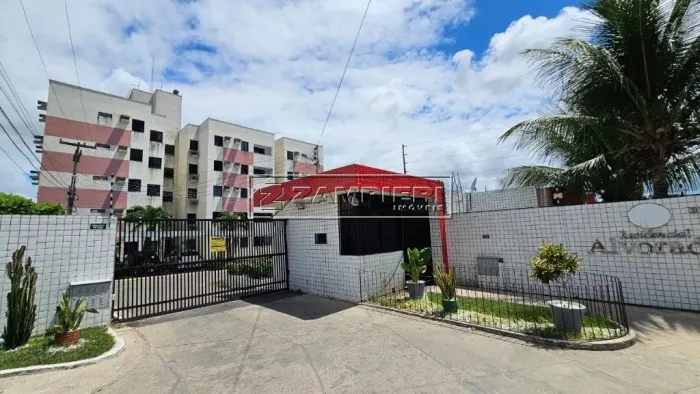 Apartamento 02 quartos para aluguel no Res. Alvorada, Edf. Jatobá - Antares/AL