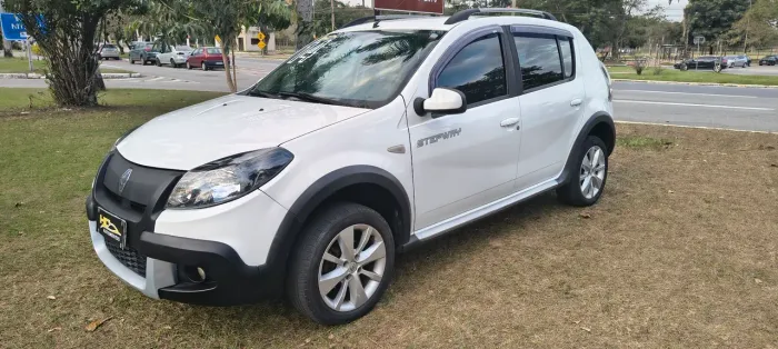 Renault Sandero Stepway Hi-power 1.6 8V 5P 2014