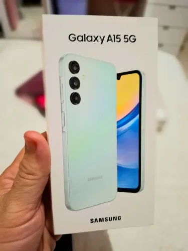 Samsung Galaxy A15 5G 256GB Branco Azul Claro