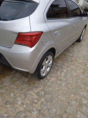 Chevrolet Onix Hatch LT 1.0 8V Flex Mec. 4P 2019