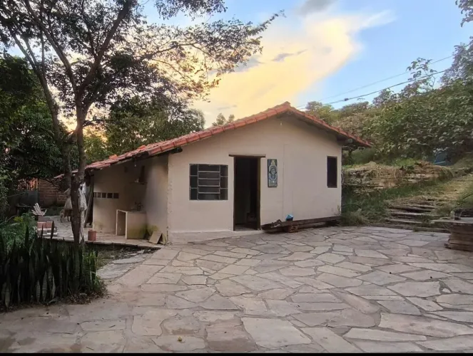 Alugo casa com pousada