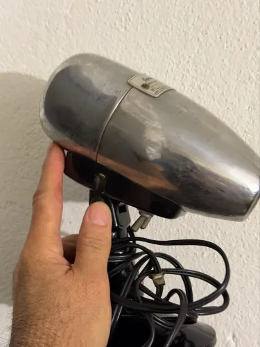 Secador de cabelos antigo todo em inox peça de colecionador.