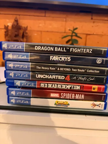 Kit 7 Jogos PS4 Originais Mídia Física - RDR2, Spider-Man, Crash e Mais