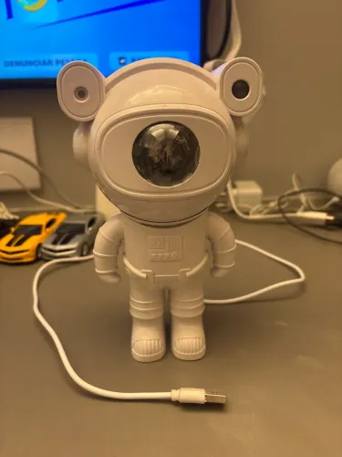 PROJETOR PORTÁTIL ROBÔ