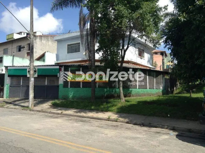 Salão Comercial 210 m² à venda no Parque Gerassi, Santo André