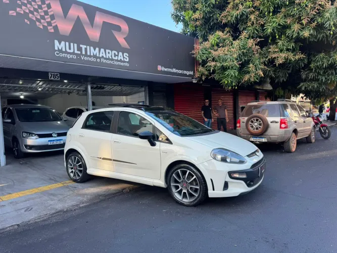 Fiat Punto Blackmotion 1.8 Flex 16V 5P. 2015