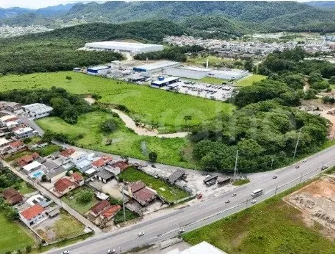 Terreno urbano estratégico no Sertão do Maruim - São José/SC